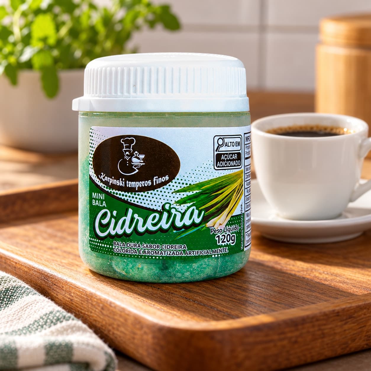 Bala de Cidreira Karpinski 120 g — no preparo com café servido em bandeja
