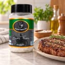 Sal Grosso com Ervas Finas Karpinski 500 g — ao lado de carne grelhada