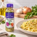 Tempero Alho, Cebola e Salsa Karpinski 45 g — ao lado de massa com azeite