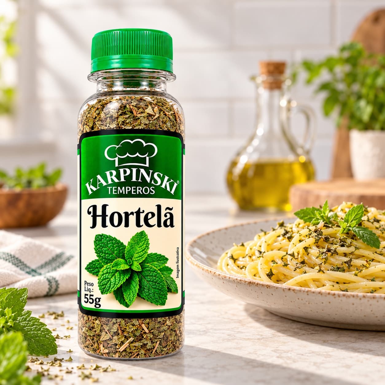 Hortelã Desidratada Karpinski 55 g — ao lado de massa com azeite