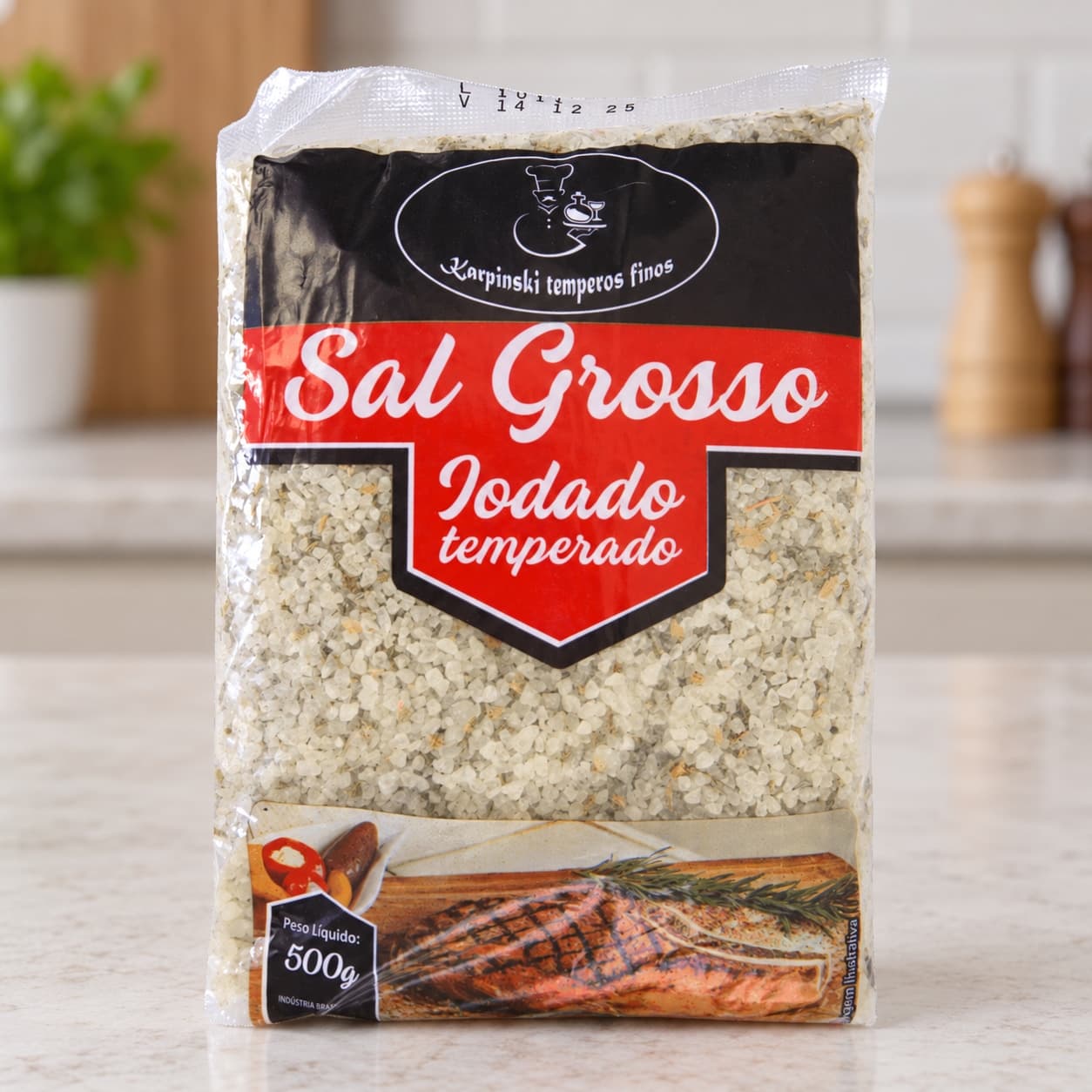 Sal Grosso Temperado em Pacote Karpinski 500 g — detalhe da embalagem e do rótulo