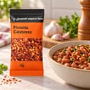 Tempero Pimenta Calabresa em Sachê Karpinski 15 g — ao lado de feijão cozido