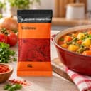 Tempero Colorau em Sachê Karpinski 50 g — ao lado de ensopado de legumes
