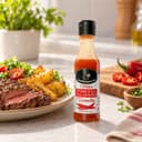 Molho de Pimenta Jalapeño Vermelha Karpinski 60 ml — ao lado de refeição salgada
