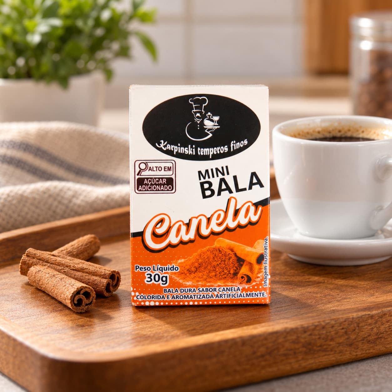 Mini Bala de Canela Display com 12 Karpinski — caixinha de 30 g, no preparo com café servido em bandeja