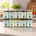 Kit Gourmet com 10 Temperos Branco Karpinski — na bancada da cozinha