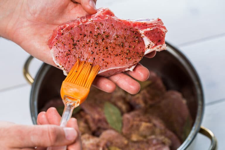 Zimbro na carne de javali: você sabe como realçar sabores?