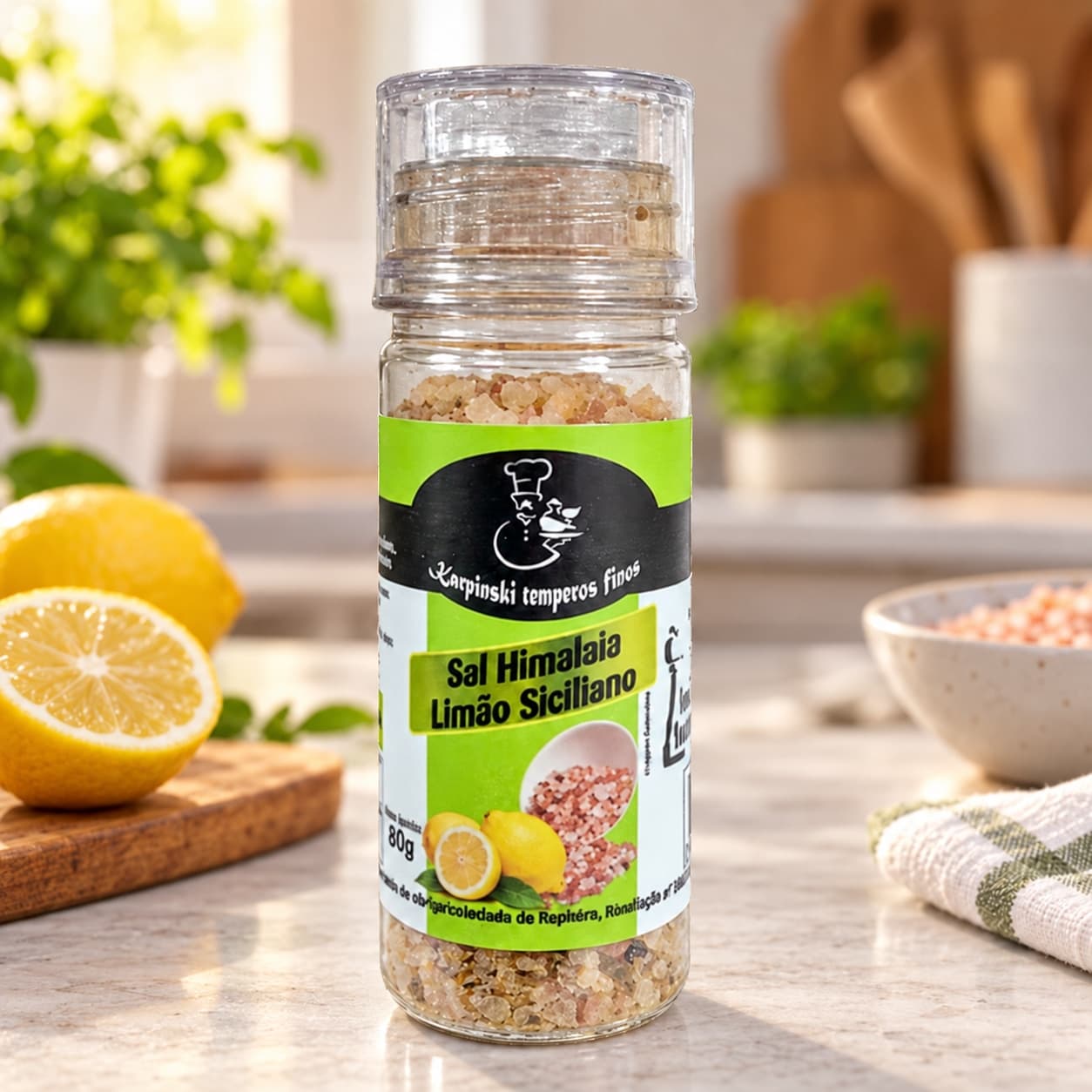 Sal do Himalaia com Limão Siciliano Moedor Karpinski 80 g — na bancada da cozinha