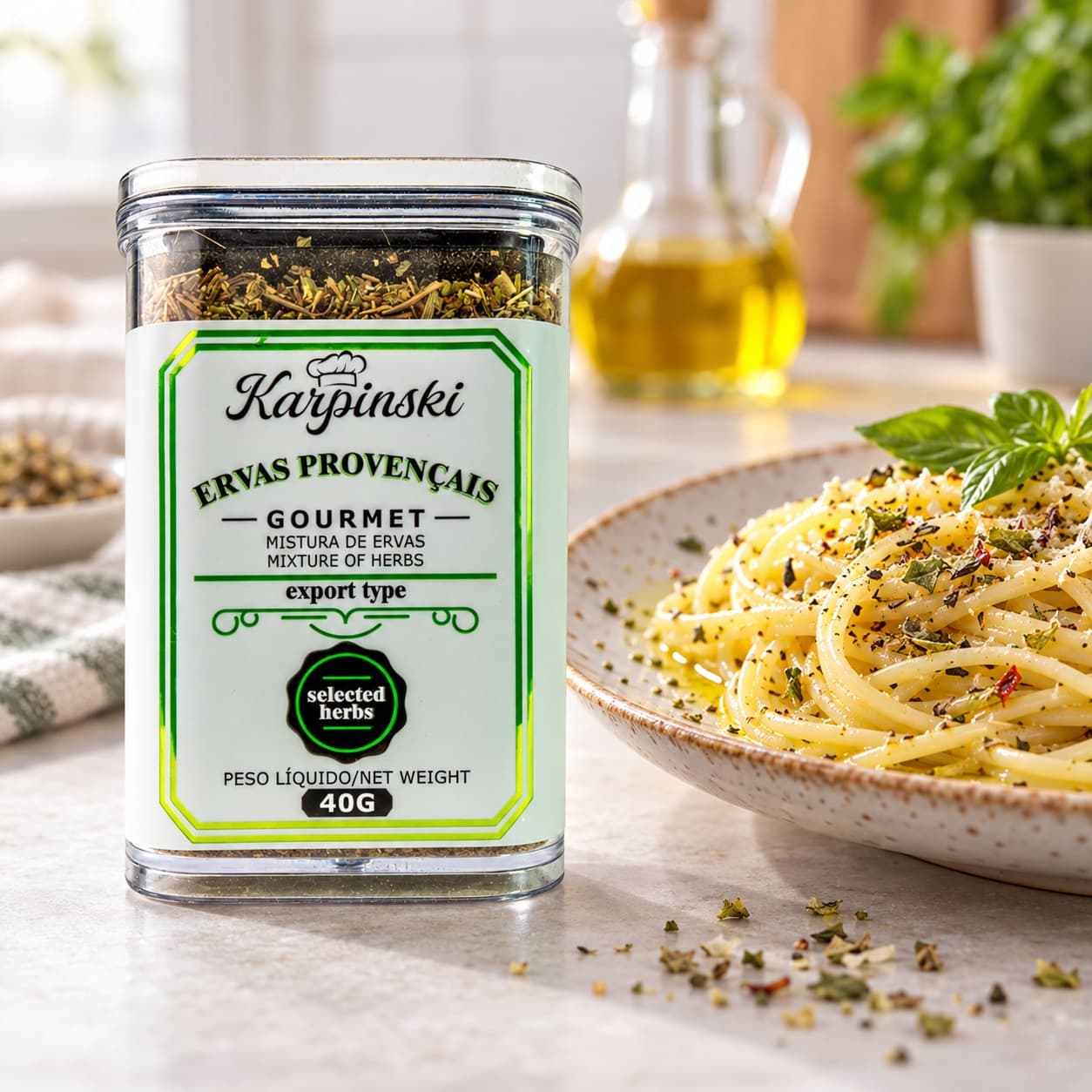 Ervas Provençais Gourmet Karpinski 40 g — ao lado de massa com azeite