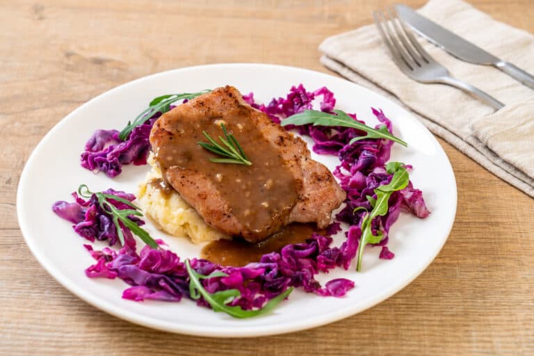 Cravo-da-índia: Você Conhece o Segredo da Carne de Porco Perfeita?